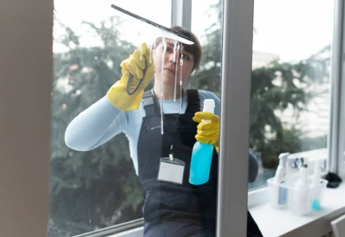 Nettoyage de vitres intérieures et extérieures à Brandeville